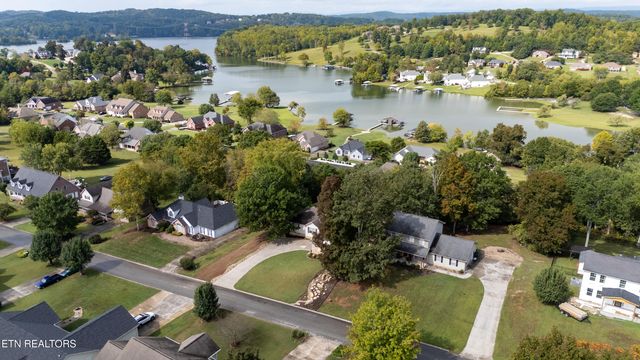 124 Hartford Village Way, Kingston, TN 37763