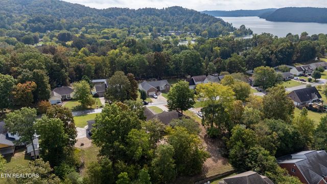 124 Hartford Village Way, Kingston, TN 37763