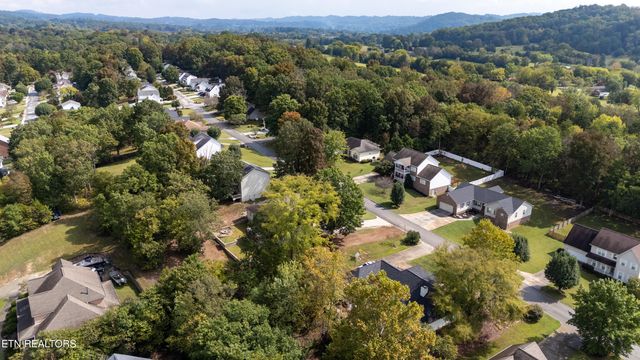 124 Hartford Village Way, Kingston, TN 37763