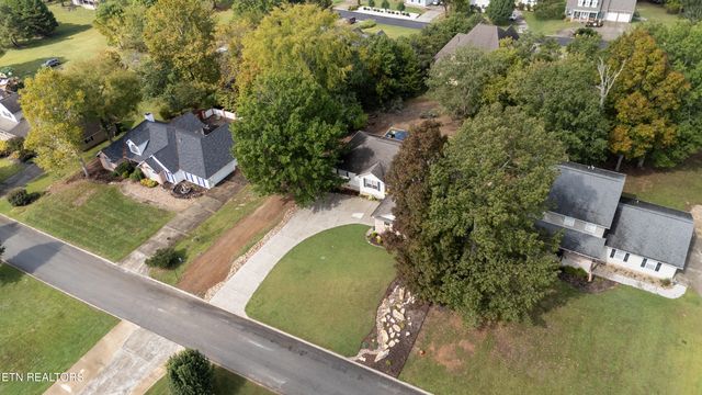 124 Hartford Village Way, Kingston, TN 37763