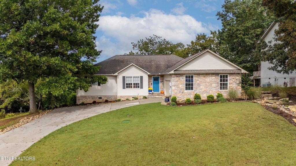 124 Hartford Village Way, Kingston, TN 37763