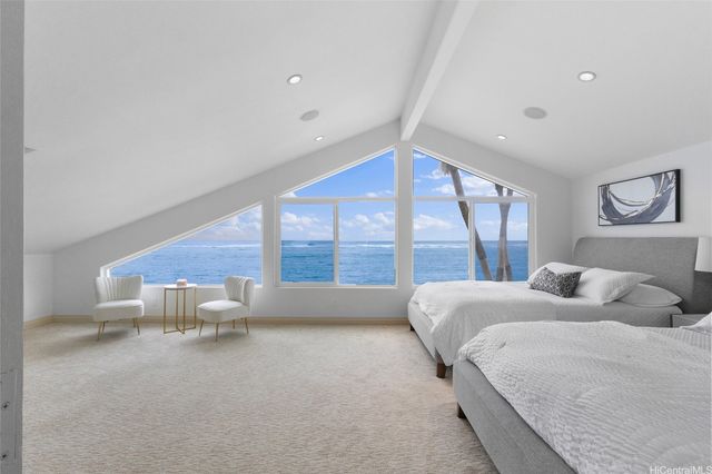 53-853 Kamehameha Highway, Hauula, HI 96717