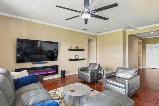6625 Algarve Drive, Denton, TX 76210