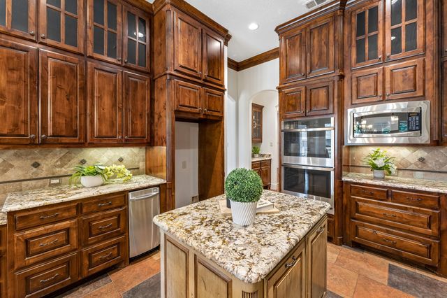 2409 Spyglass Court, Keller, TX 76248