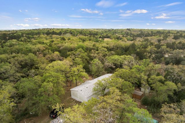 1319 County Road C, Lexington, TX 78947