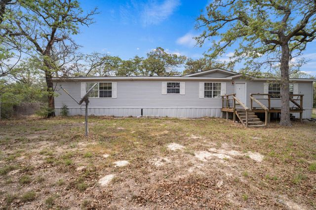 1319 County Road C, Lexington, TX 78947