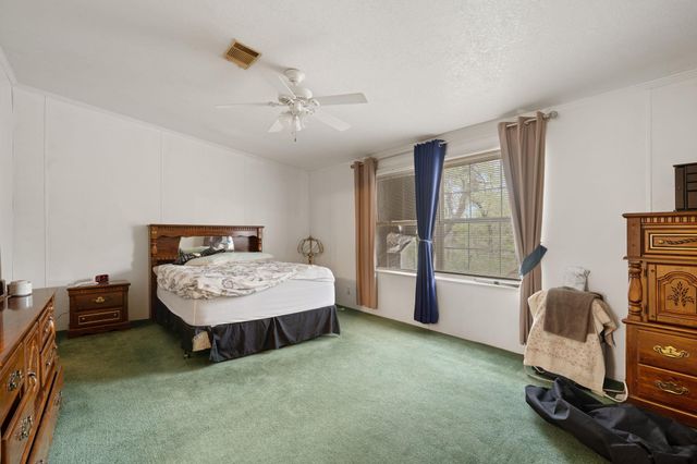 1319 County Road C, Lexington, TX 78947