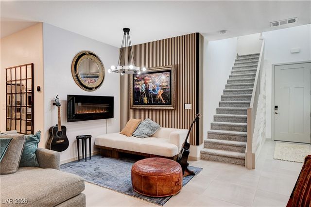 689 Rogue Wave Street, Las Vegas, NV 89138