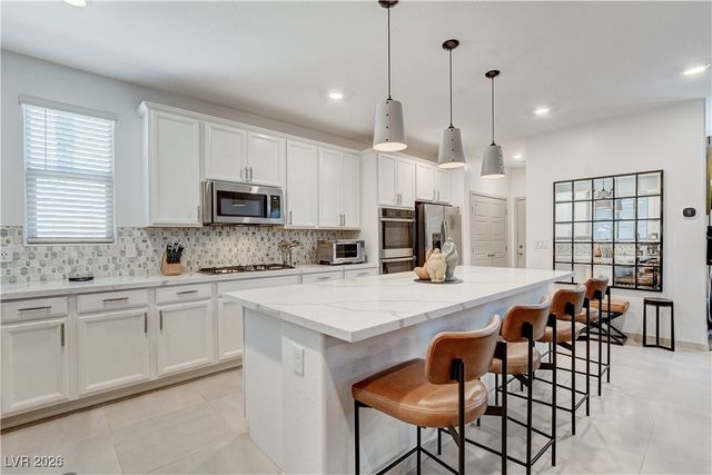 689 Rogue Wave Street, Las Vegas, NV 89138