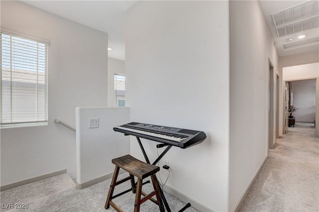 689 Rogue Wave Street, Las Vegas, NV 89138