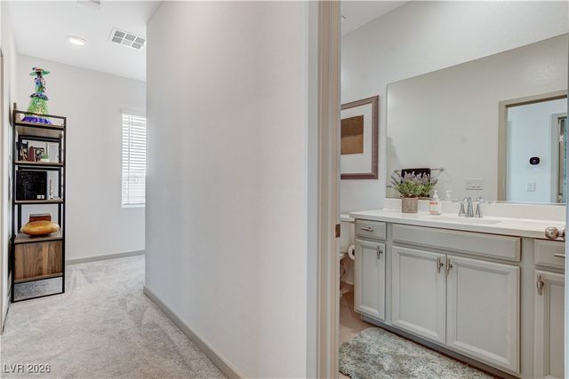 689 Rogue Wave Street, Las Vegas, NV 89138