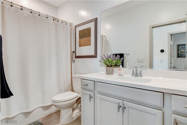 689 Rogue Wave Street, Las Vegas, NV 89138