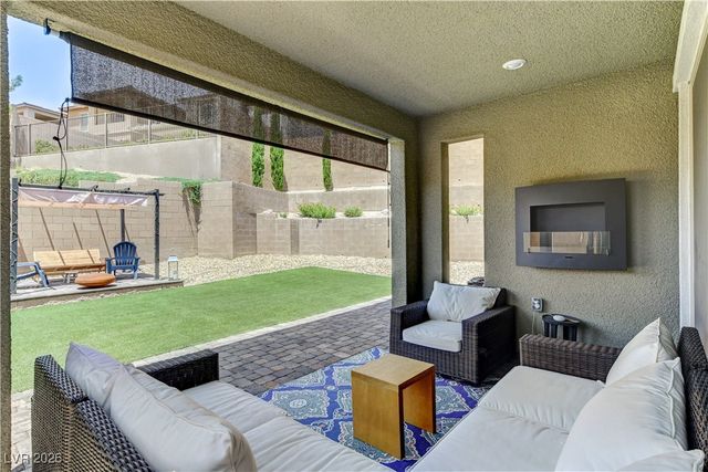 689 Rogue Wave Street, Las Vegas, NV 89138