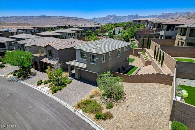 689 Rogue Wave Street, Las Vegas, NV 89138