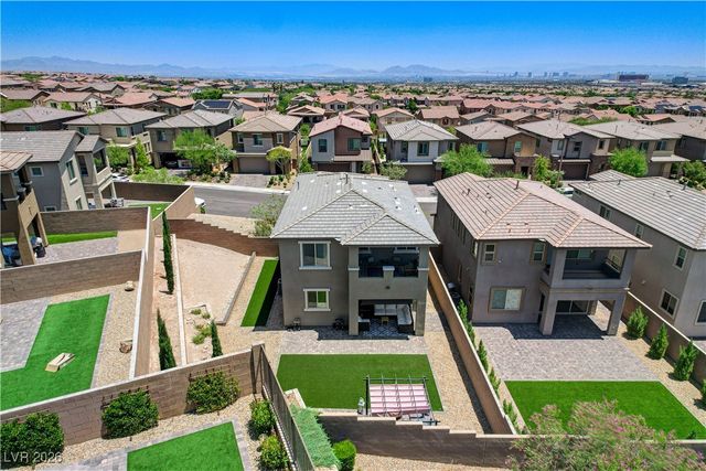 689 Rogue Wave Street, Las Vegas, NV 89138