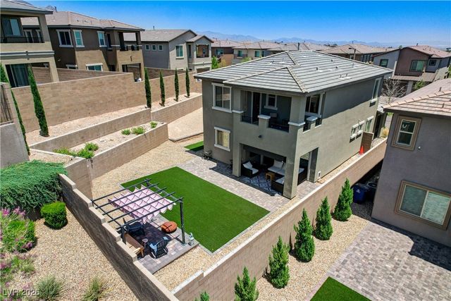 689 Rogue Wave Street, Las Vegas, NV 89138