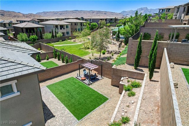 689 Rogue Wave Street, Las Vegas, NV 89138