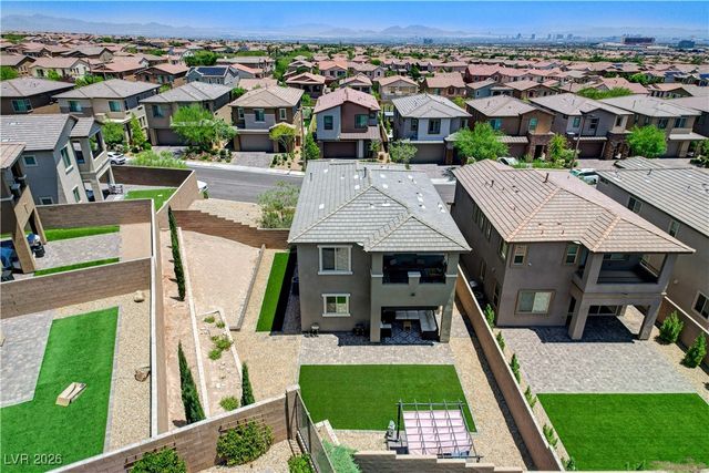 689 Rogue Wave Street, Las Vegas, NV 89138