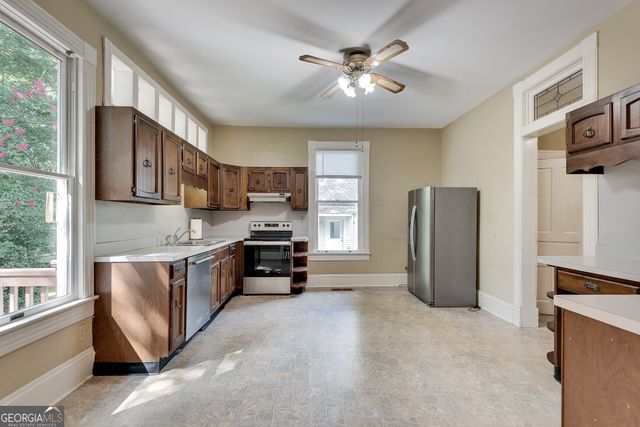 1001 Asbury Street, Oxford, GA 30054