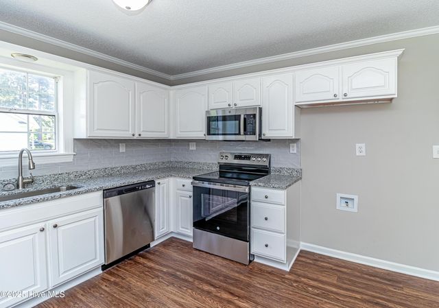 3741 Old River Road, Greenville, NC 27834