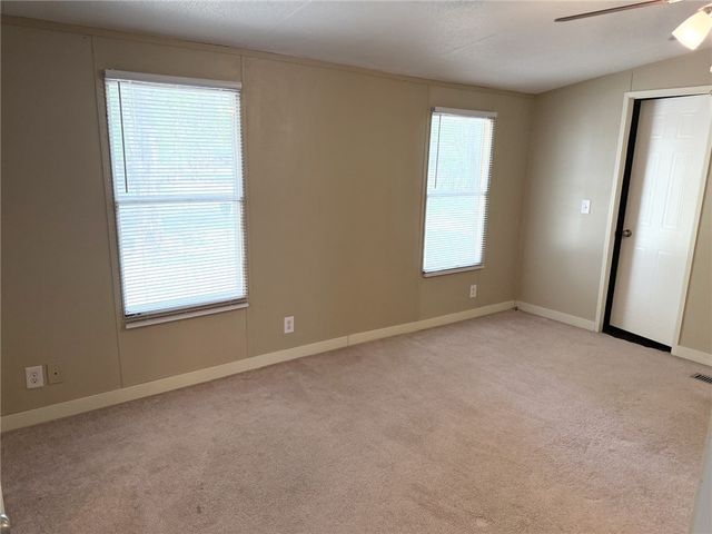 7125 St Hwy 21, Caldwell, TX 77836