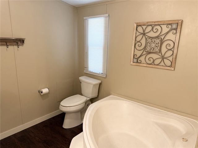 7125 St Hwy 21, Caldwell, TX 77836