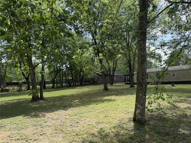 7125 St Hwy 21, Caldwell, TX 77836