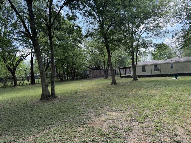 7125 St Hwy 21, Caldwell, TX 77836