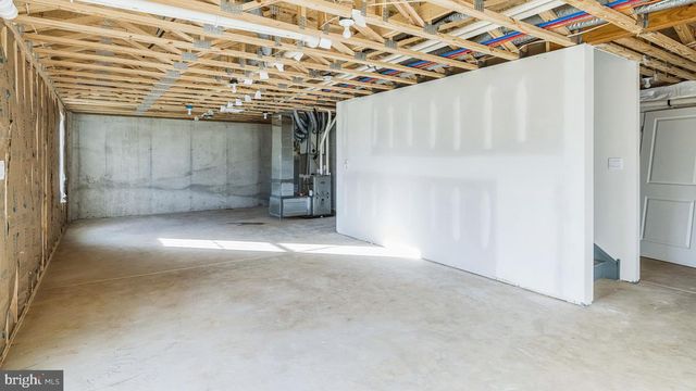212 WINDING RD, Forks Township, PA 18040