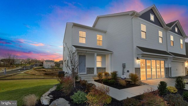 212 WINDING RD, Forks Township, PA 18040
