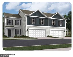 212 WINDING RD, Forks Township, PA 18040