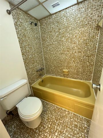 4850 SW 63RD Terrace 231, Davie, FL 33314