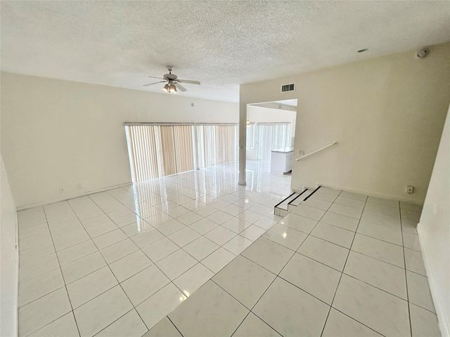 4850 SW 63RD Terrace 231, Davie, FL 33314