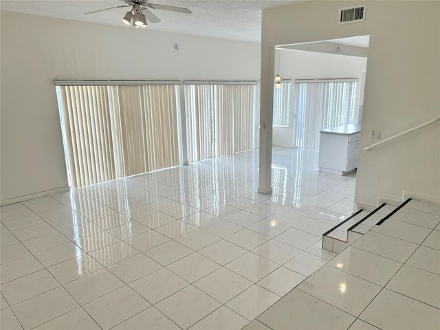 4850 SW 63RD Terrace 231, Davie, FL 33314