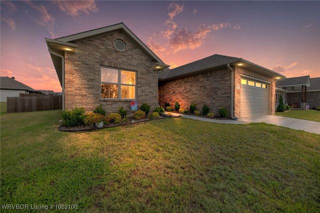 310 Copsey Drive, Van Buren, AR 72956