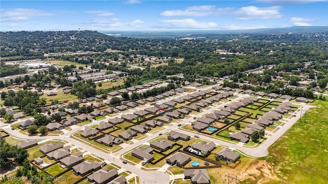 310 Copsey Drive, Van Buren, AR 72956