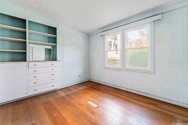 1926 Ualakaa Street, Honolulu, HI 96822