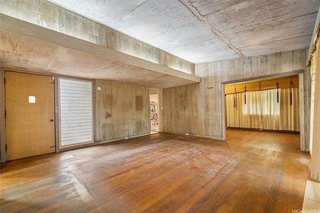 1926 Ualakaa Street, Honolulu, HI 96822