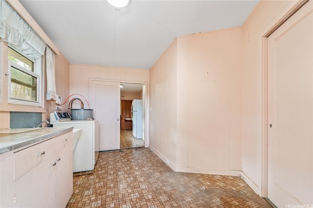 1926 Ualakaa Street, Honolulu, HI 96822