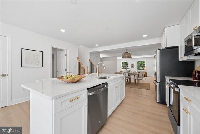 2807 BARBERRY LN, Bowie, MD 20715