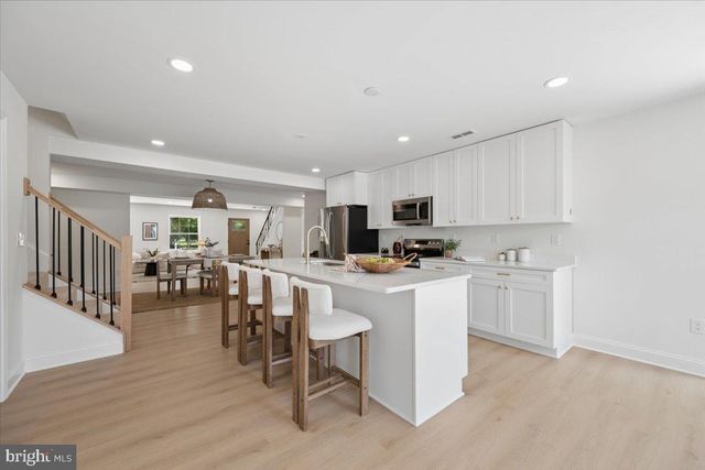 2807 BARBERRY LN, Bowie, MD 20715