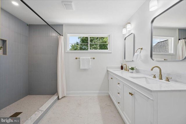 2807 BARBERRY LN, Bowie, MD 20715