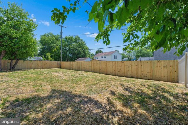 2807 BARBERRY LN, Bowie, MD 20715