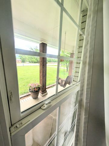 1106 S Chancery St, Mcminnville, TN 37110