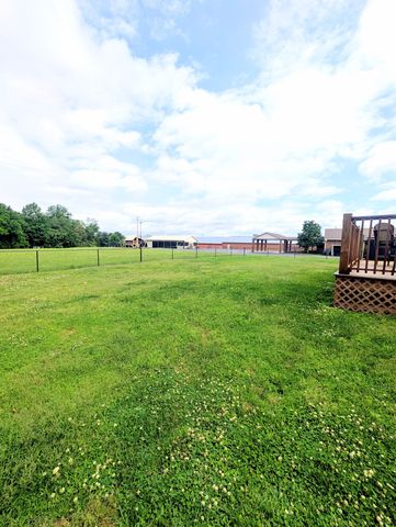 1106 S Chancery St, Mcminnville, TN 37110
