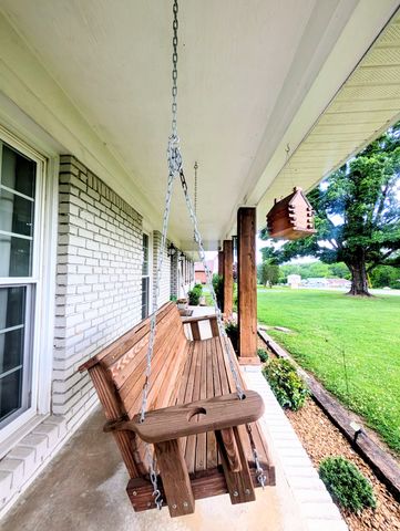 1106 S Chancery St, Mcminnville, TN 37110
