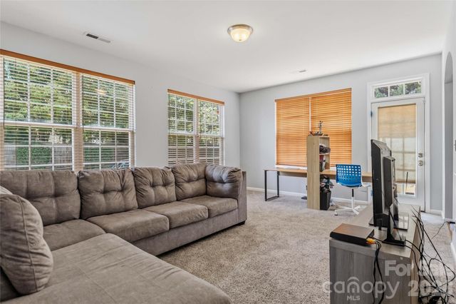 8522 Delamere Lane, Charlotte, NC 28269