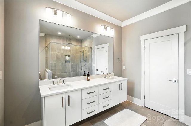 7903 Rea View Court, Charlotte, NC 28226