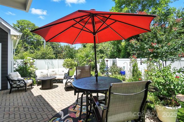 7903 Rea View Court, Charlotte, NC 28226