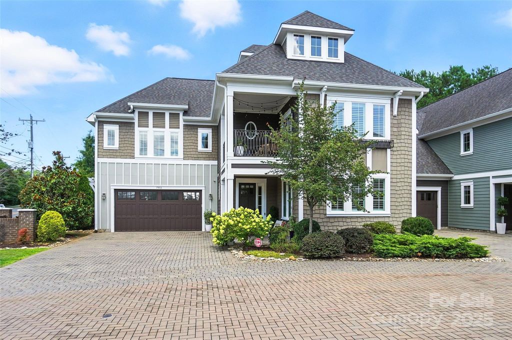 7903 Rea View Court, Charlotte, NC 28226